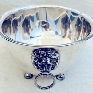 Vintage Silver Plate Champagne Lion Footed Bowl Bucket.